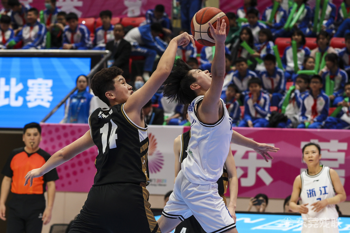 浙江女篮夺得重要胜利,士气高昂的比赛