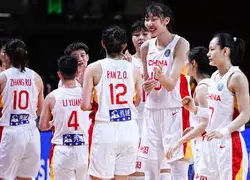 谷爱凌与爸爸合照